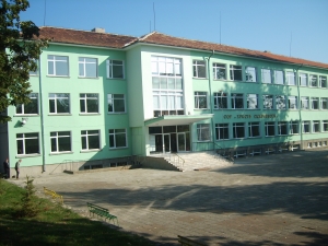 Община Крушари стартира проект за ремонт на  училище , снимка 1
