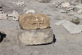 Архитектурно творение е разкритата днес  крипта в ранно християнската базилика в крепостта Залдапа, снимка 1